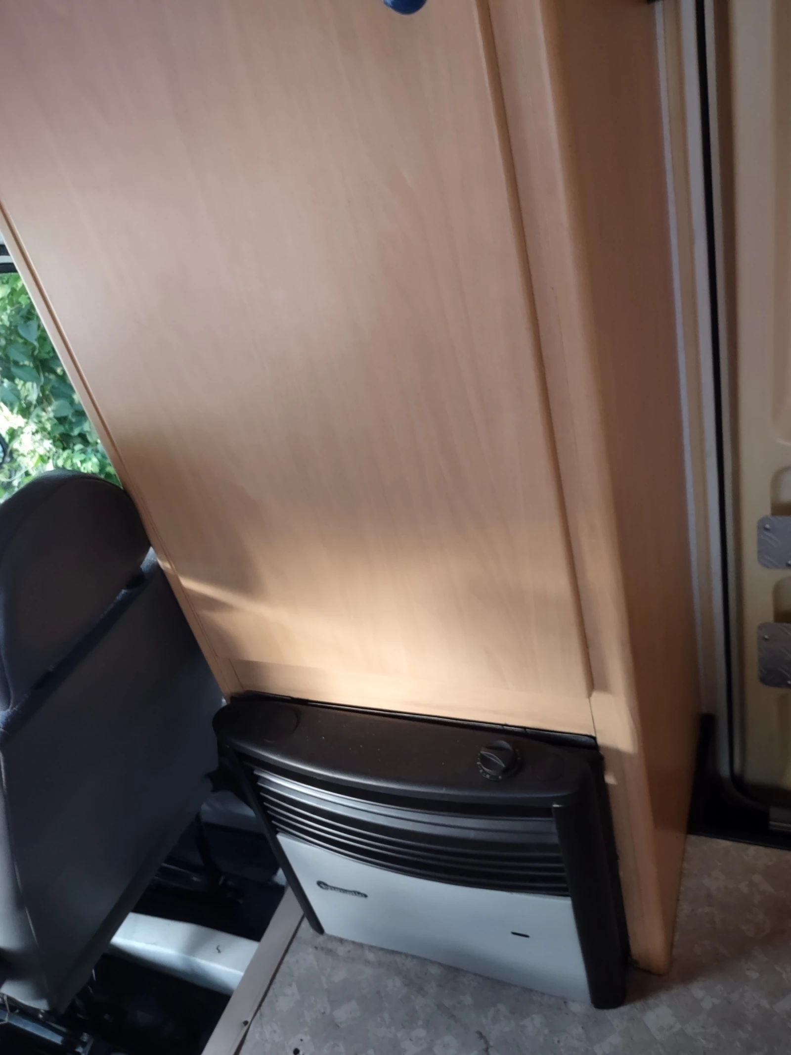 Кемпер Chausson FORD TRANZIT CHAUSSON WELCOME 25, снимка 11 - Каравани и кемпери - 54703503