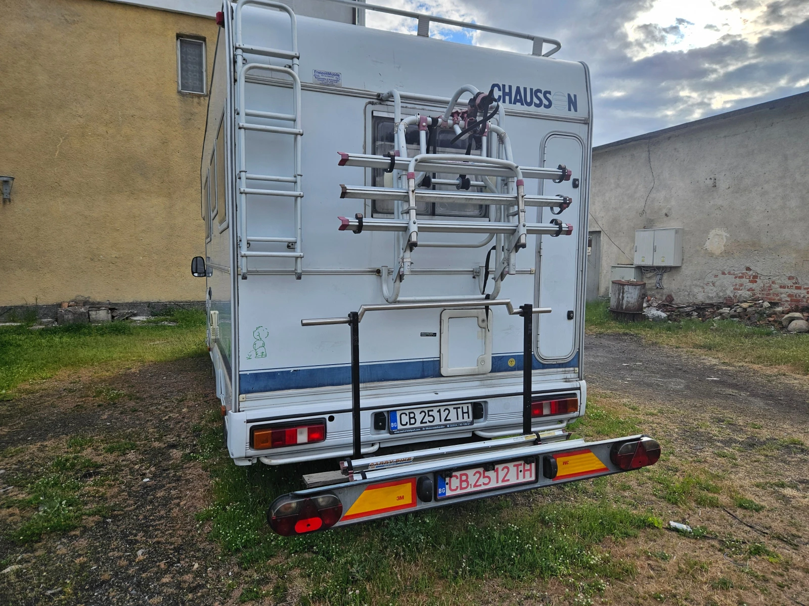 Кемпер Chausson FORD TRANZIT CHAUSSON WELCOME 25, снимка 4 - Каравани и кемпери - 54703503