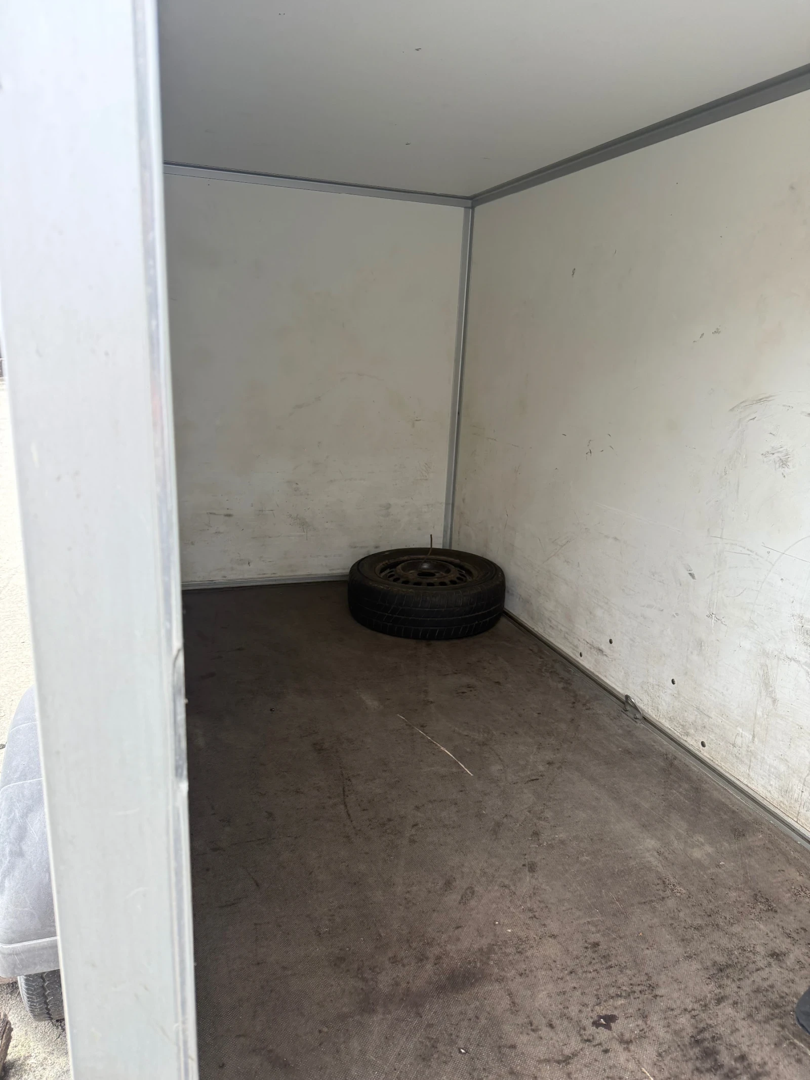 За автомобил Humbaur Хк, снимка 3 - Ремаркета - 53899453