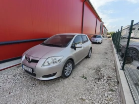 Toyota Auris 1.6i Автоматик , снимка 2