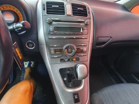 Toyota Auris 1.6i Автоматик , снимка 9