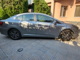 Toyota Avensis, снимка 1