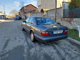 Mercedes-Benz E 200, снимка 2