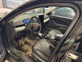 Ford Mustang Mach-E CARFAX* АВТОФИНАНСИРАНЕ БЕЗ ПЪРВОНАЧАЛНА ВНОСКА, снимка 4