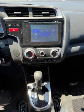 Honda Jazz 1.3I-VTEC AVTOMAT/NAVI EURO 6 | Auto.bg — изображение 14