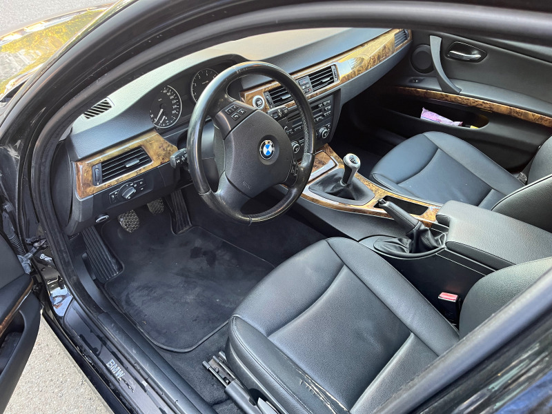 BMW 318, снимка 7 - Автомобили и джипове - 46066171