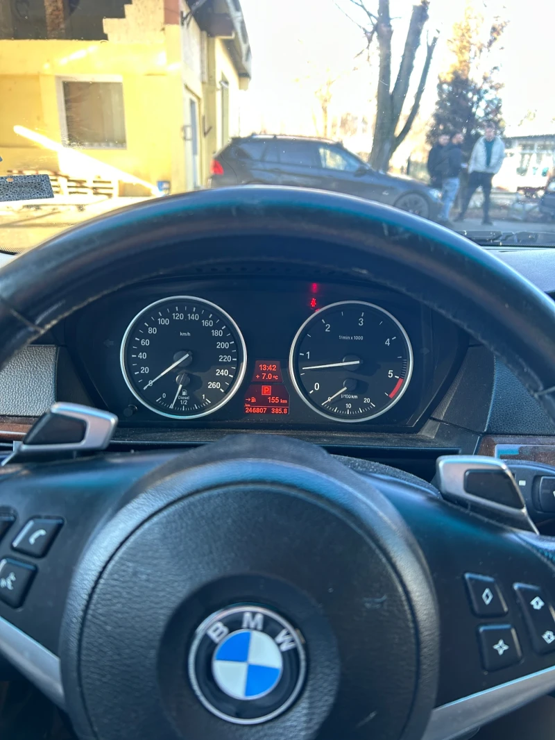 BMW 530, снимка 15 - Автомобили и джипове - 48471056