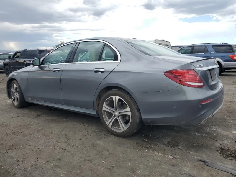 Mercedes-Benz E 300, снимка 4 - Автомобили и джипове - 48720779