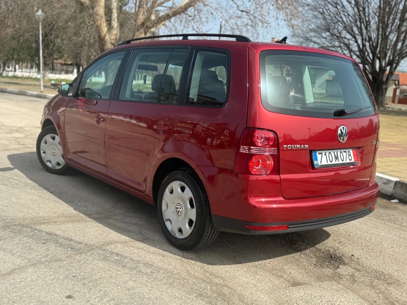 VW Touran 1.9 Tdi, снимка 4 - Автомобили и джипове - 49515956