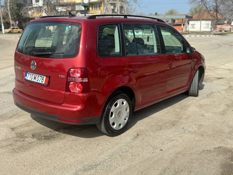 VW Touran 1.9 Tdi, снимка 3 - Автомобили и джипове - 49515956