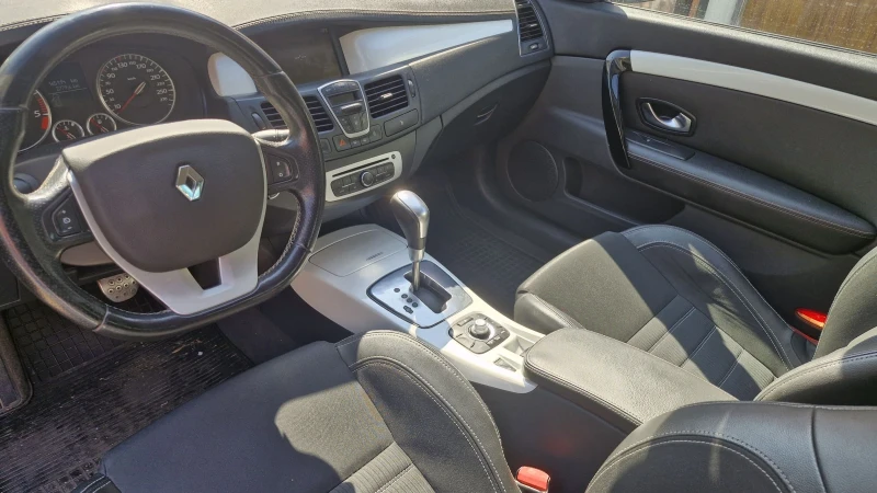 Renault Laguna Cupe, снимка 14 - Автомобили и джипове - 52417570