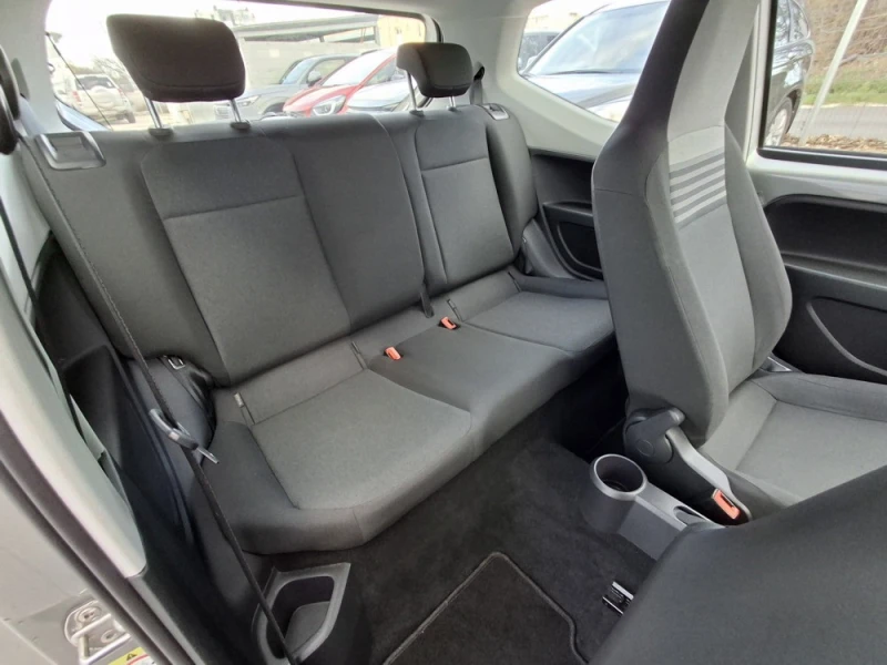 VW Up 1.0 Blue Motion, снимка 17 - Автомобили и джипове - 52086047