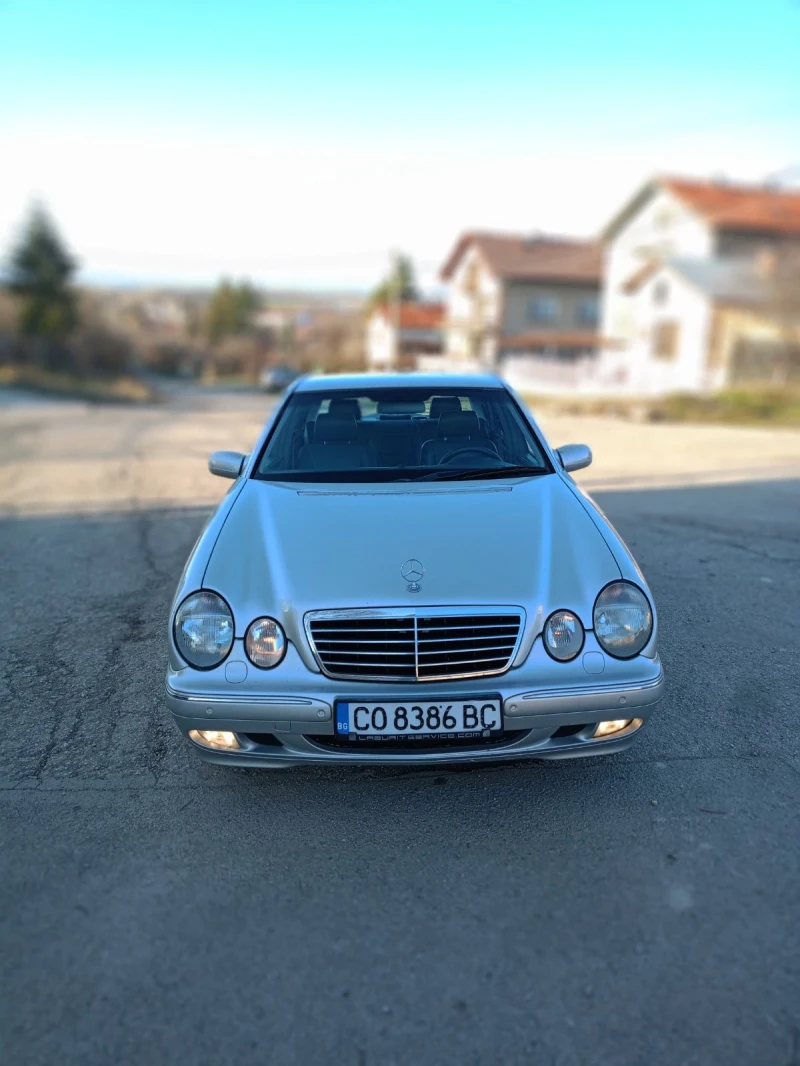 Mercedes-Benz E 270, снимка 9 - Автомобили и джипове - 52319265