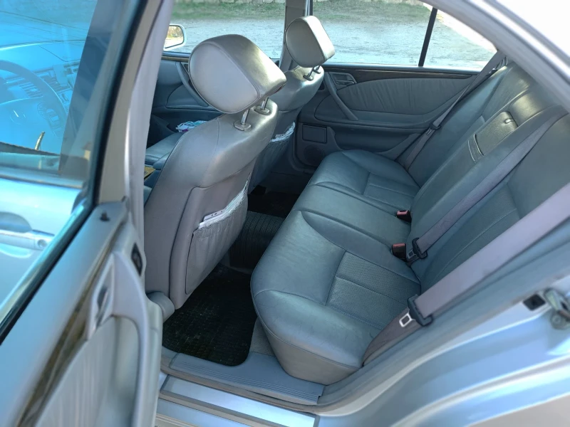 Mercedes-Benz E 270, снимка 2 - Автомобили и джипове - 52319265