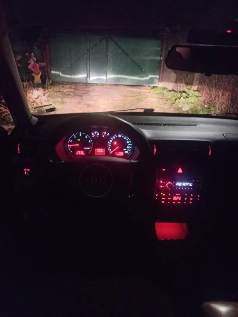 Audi A3 1.8Т, снимка 11 - Автомобили и джипове - 52941724