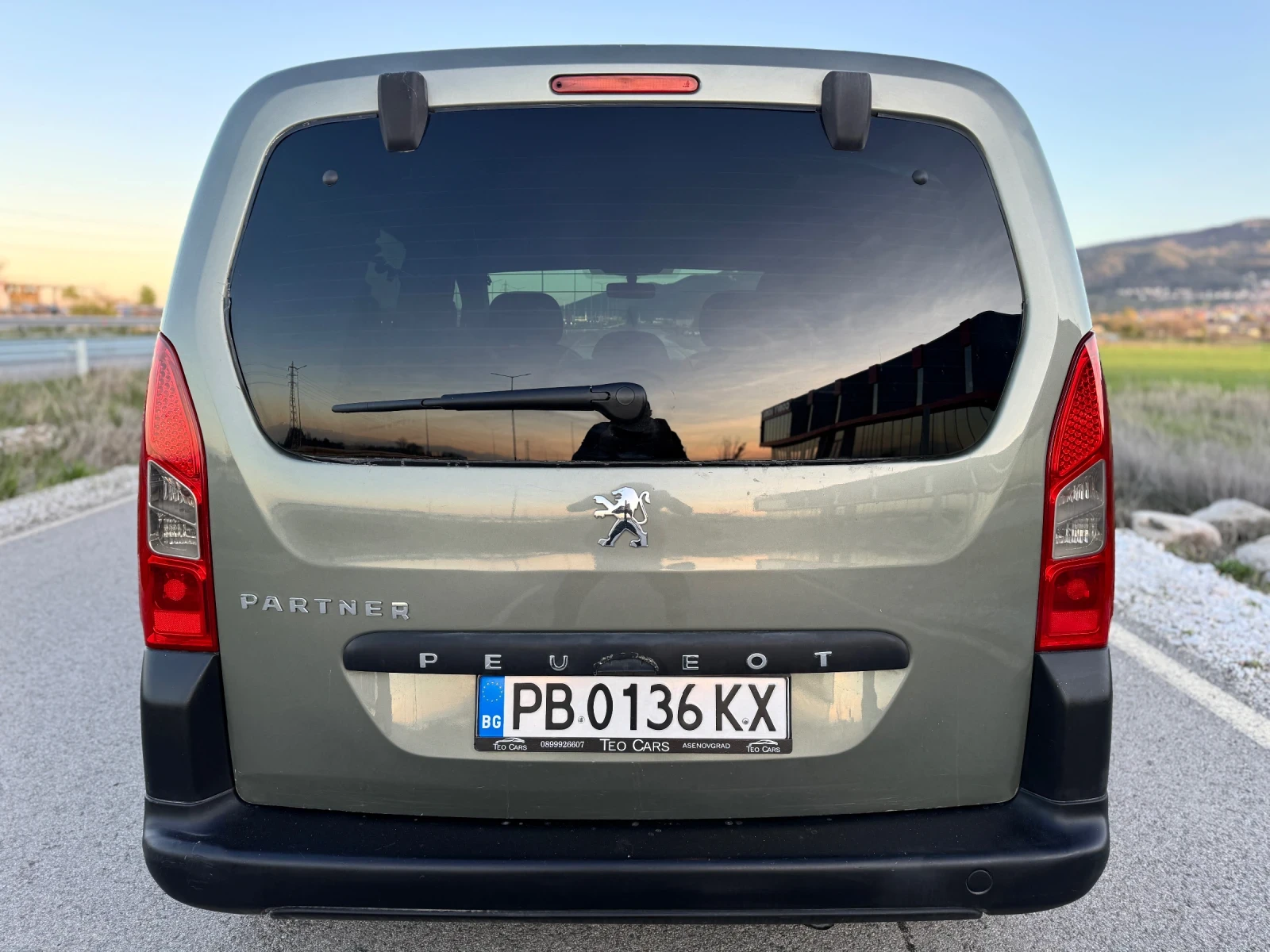 Peugeot Partner 1.6 HDI 90к.с - изображение 7