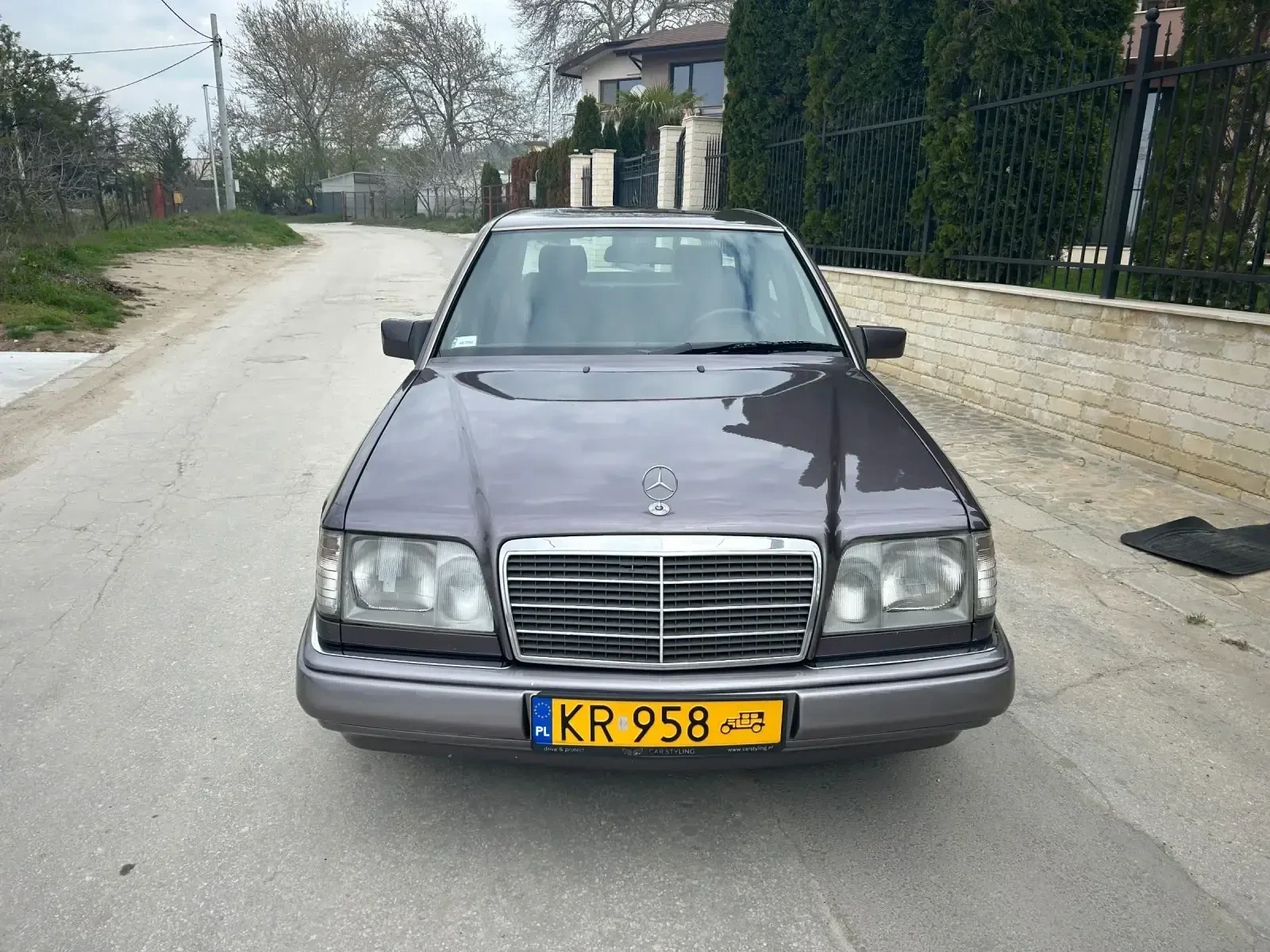 Mercedes-Benz 124 124-2.2-150-Автомат-Уникат | Mobile.bg — изображение 1