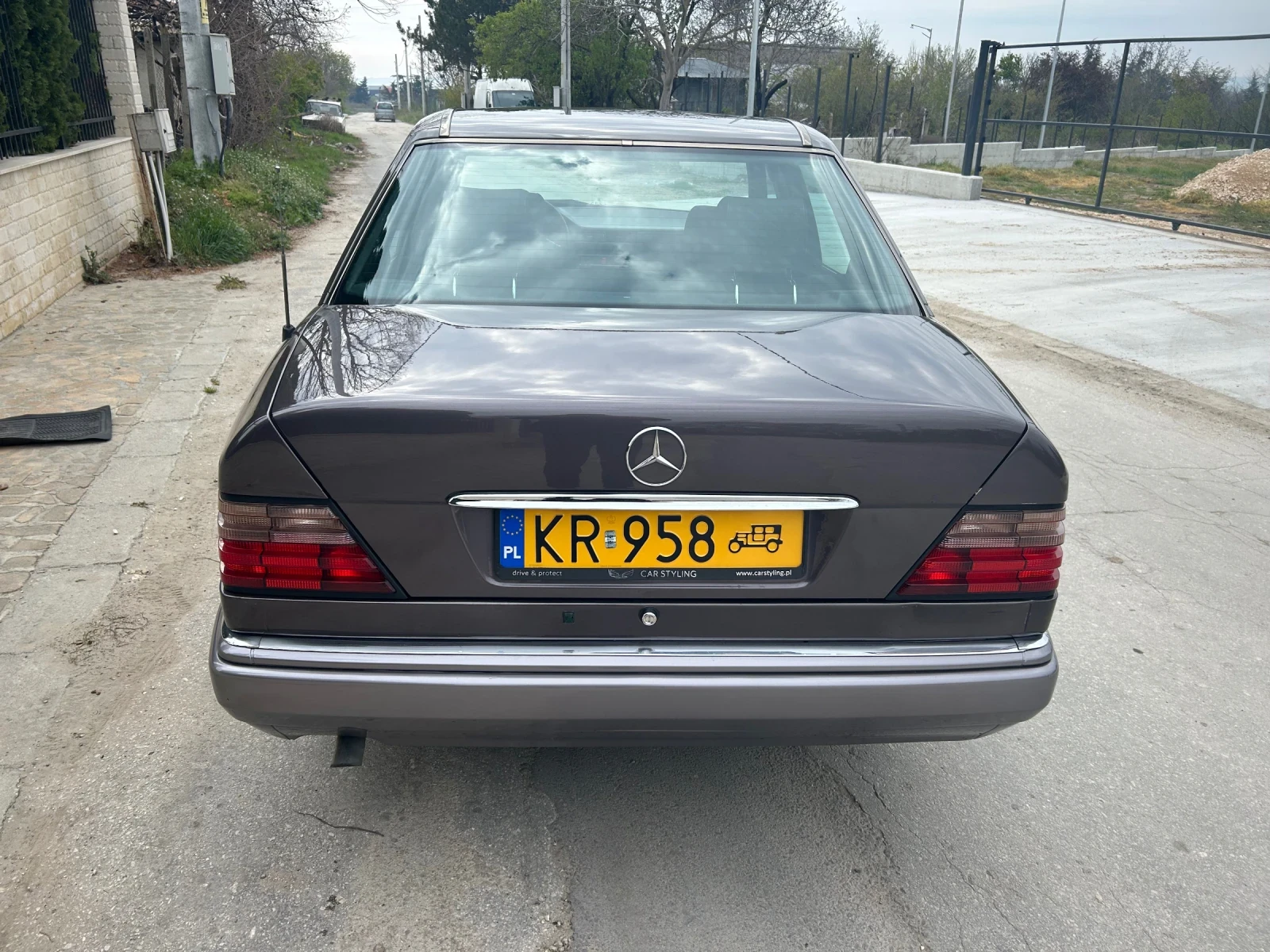 Mercedes-Benz 124 124-2.2-150-Автомат-Уникат - изображение 8