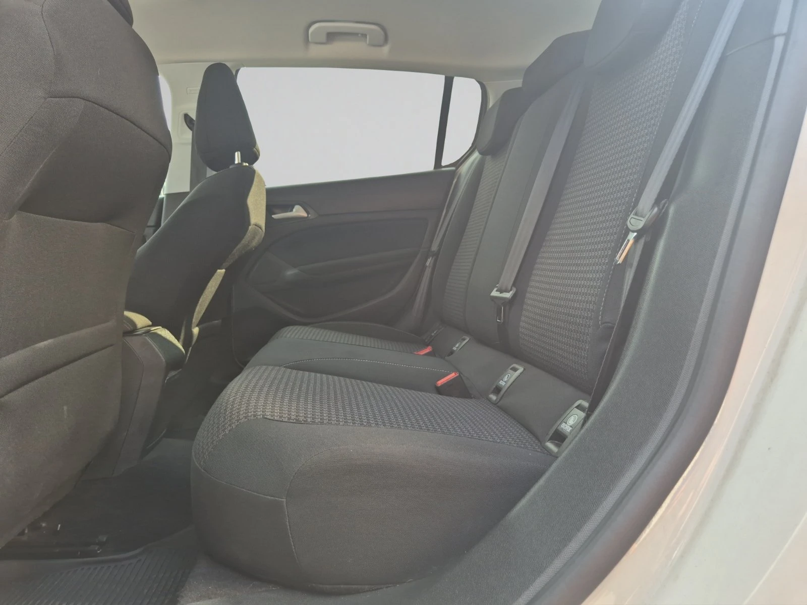 Peugeot 308  NEW ACTIVE 1.5 e-HDI 130 EAT6 EURO 6.2 | Mobile.bg   11