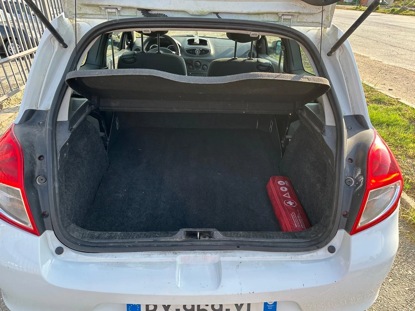 Renault Clio Товарно N1 1.5 DCI 50kW Климатик - изображение 9