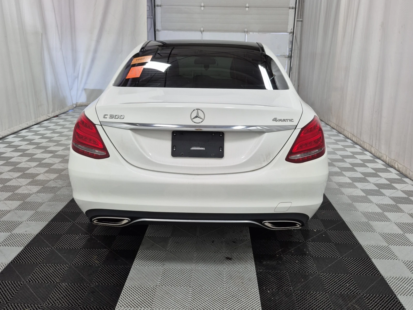 Mercedes-Benz C 300 * 4MATIC * CARFAX * ОПЦИЯ ЗА ФИНАНСИРАНЕ  - изображение 5