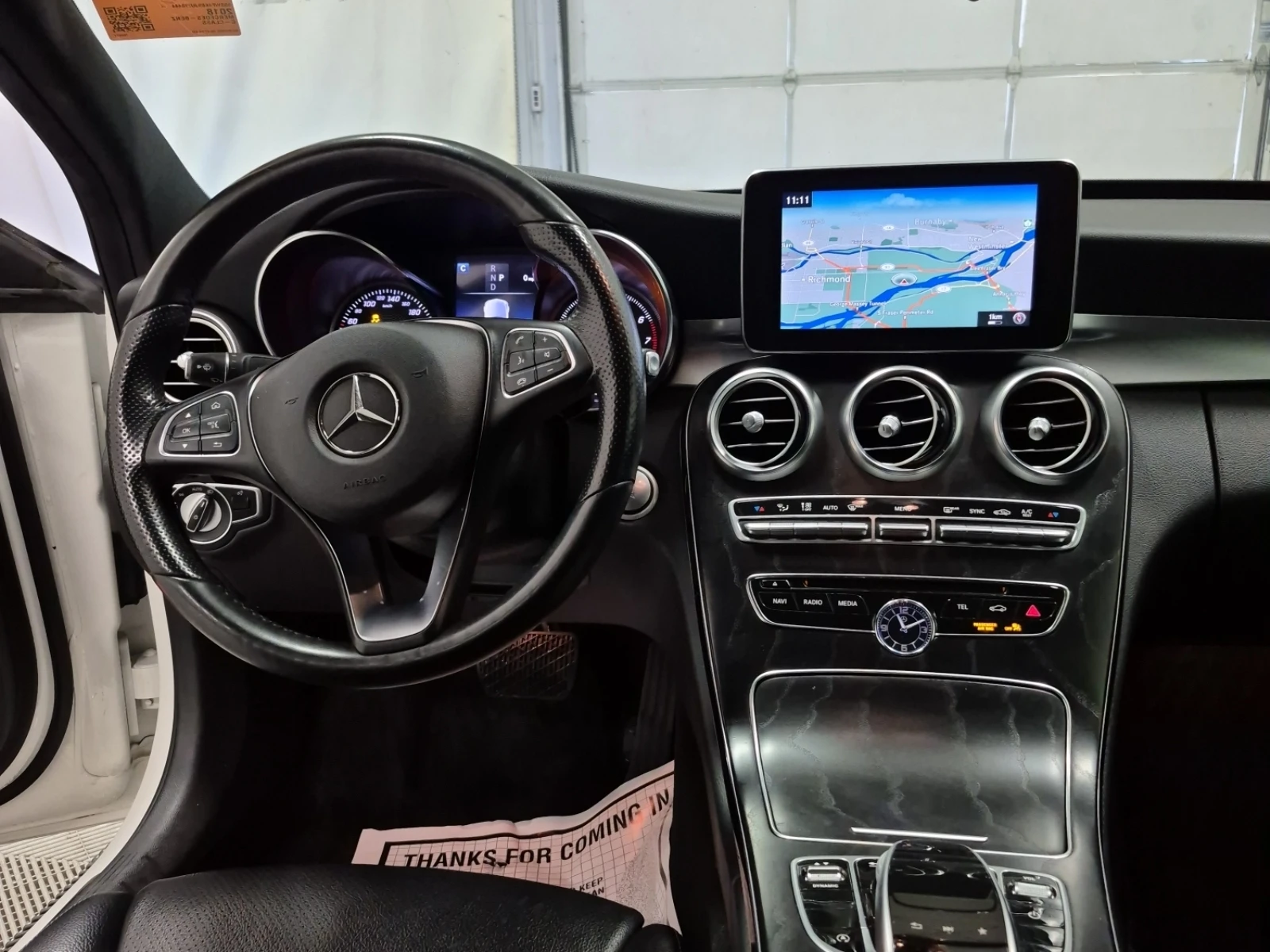 Mercedes-Benz C 300 * 4MATIC * CARFAX * ОПЦИЯ ЗА ФИНАНСИРАНЕ  - изображение 8