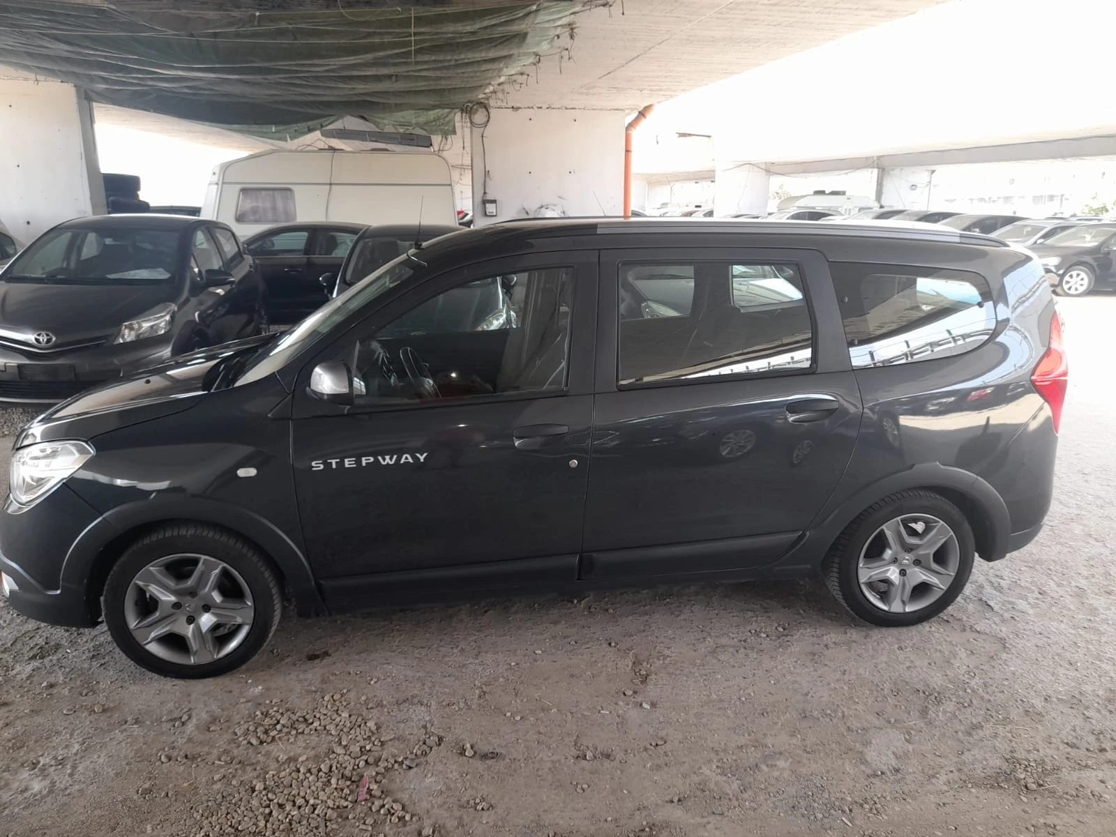 Dacia Lodgy Stepway1.5dci-115-NAVI-камера-6ск - изображение 8
