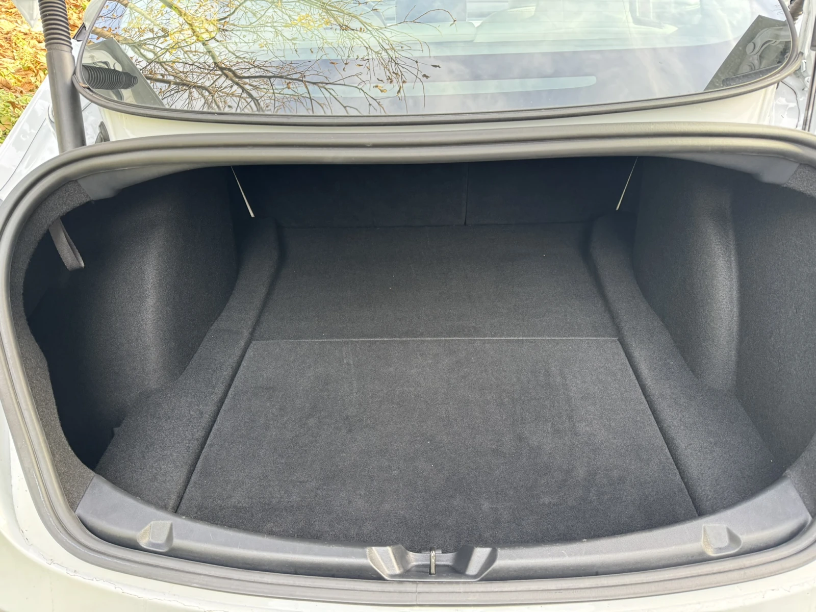 Tesla Model 3 PERFORMANCE | Mobile.bg   17