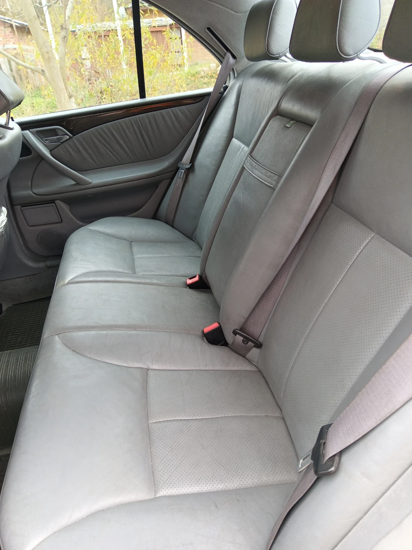 Mercedes-Benz E 270 | Mobile.bg   12