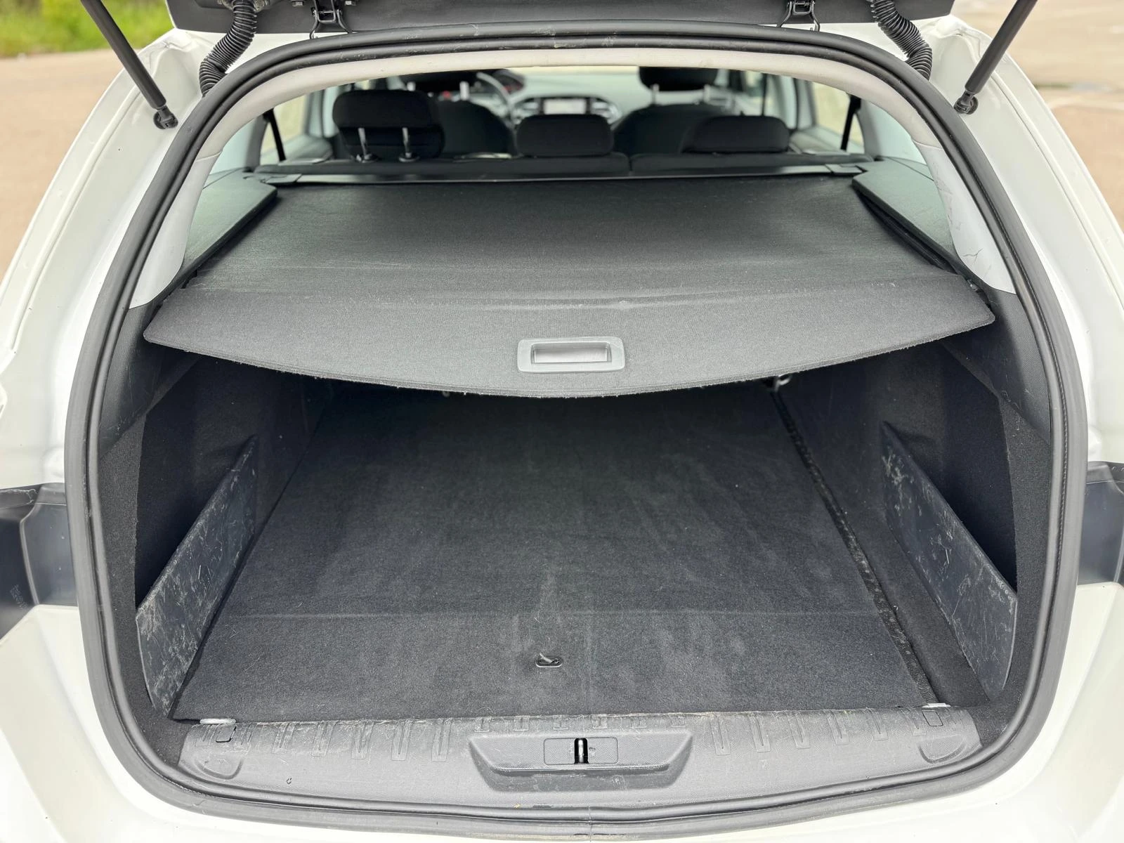 Peugeot 308 1.5HDI-NAVI-6ск-100-2019-EURO6 - изображение 10