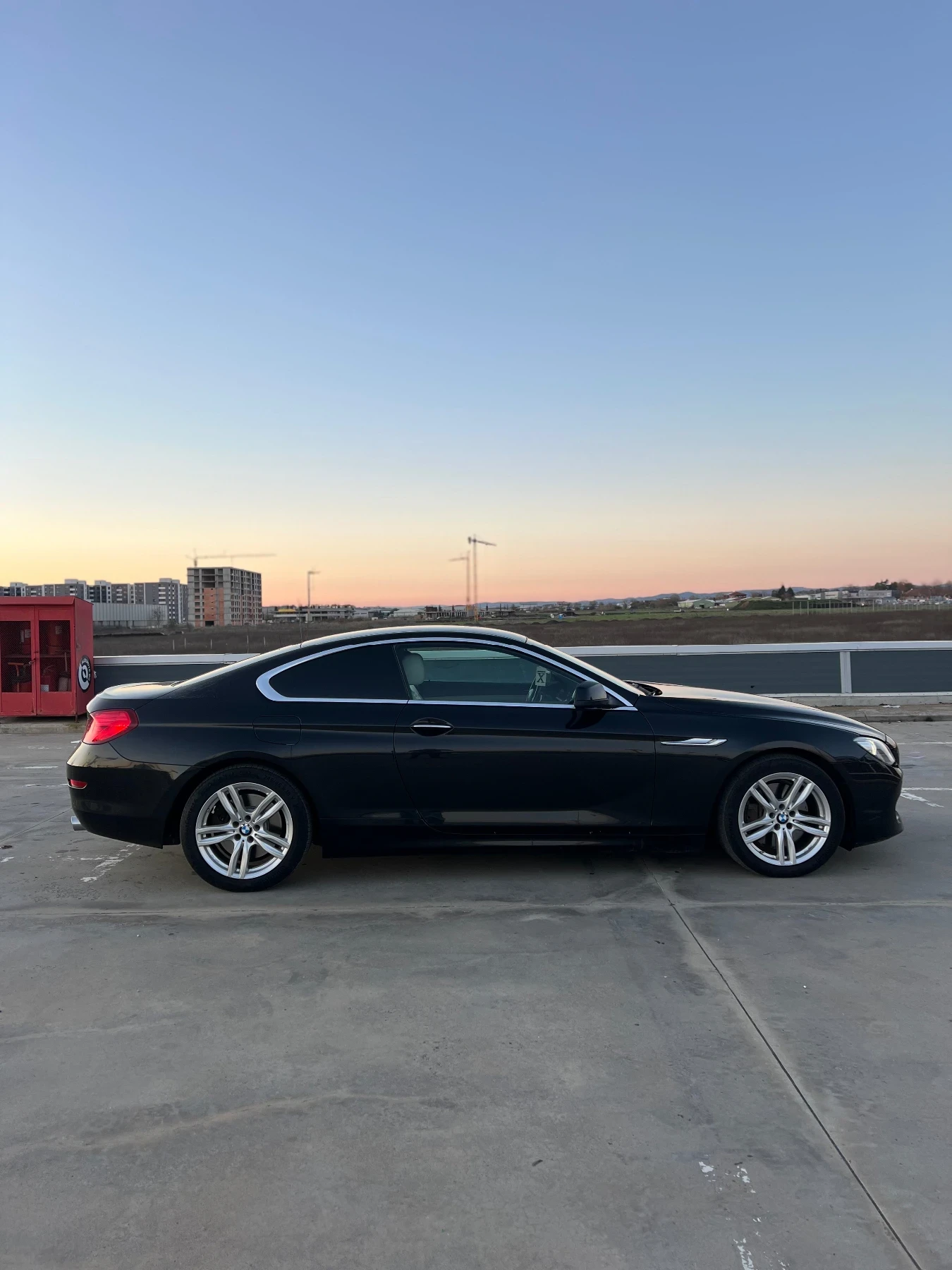 BMW 640 D RWD ОБСЛУЖЕНА, снимка 5 - Автомобили и джипове - 53715324