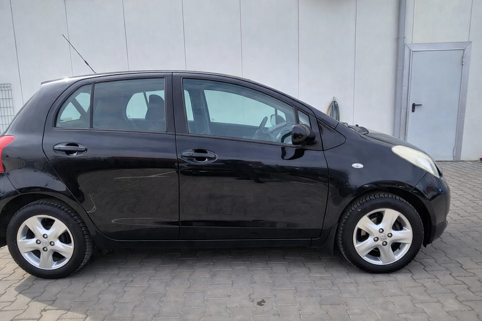 Toyota Yaris, снимка 2 - Автомобили и джипове - 54256738