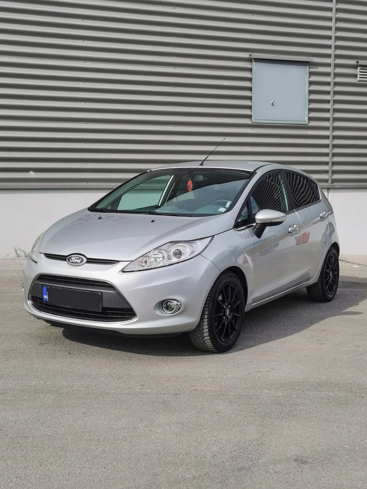 Ford Fiesta Titaniun 1.25, снимка 2 - Автомобили и джипове - 54467728