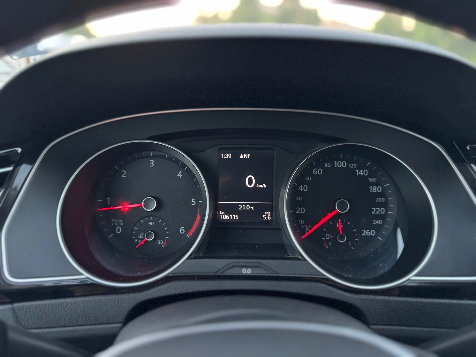 VW Passat 1.6TDI* NAVI, снимка 13 - Автомобили и джипове - 54712469