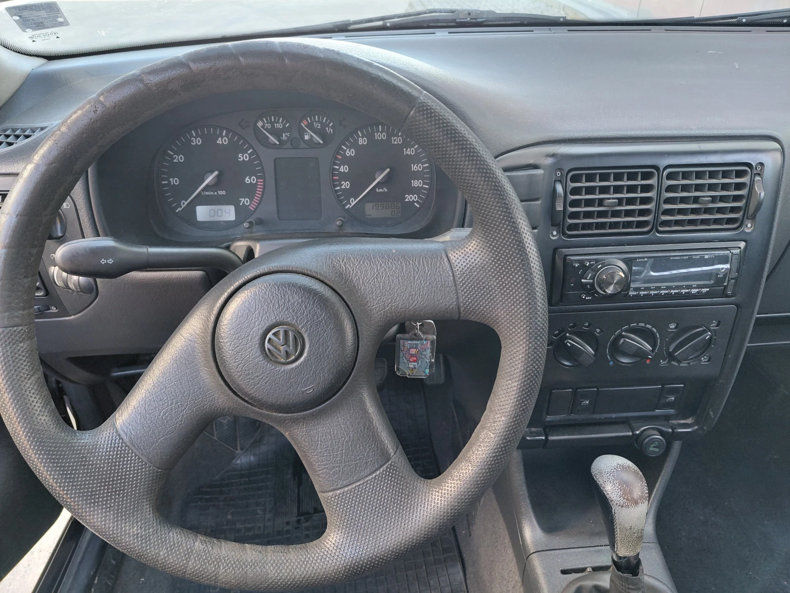 VW Polo, снимка 7 - Автомобили и джипове - 54775519