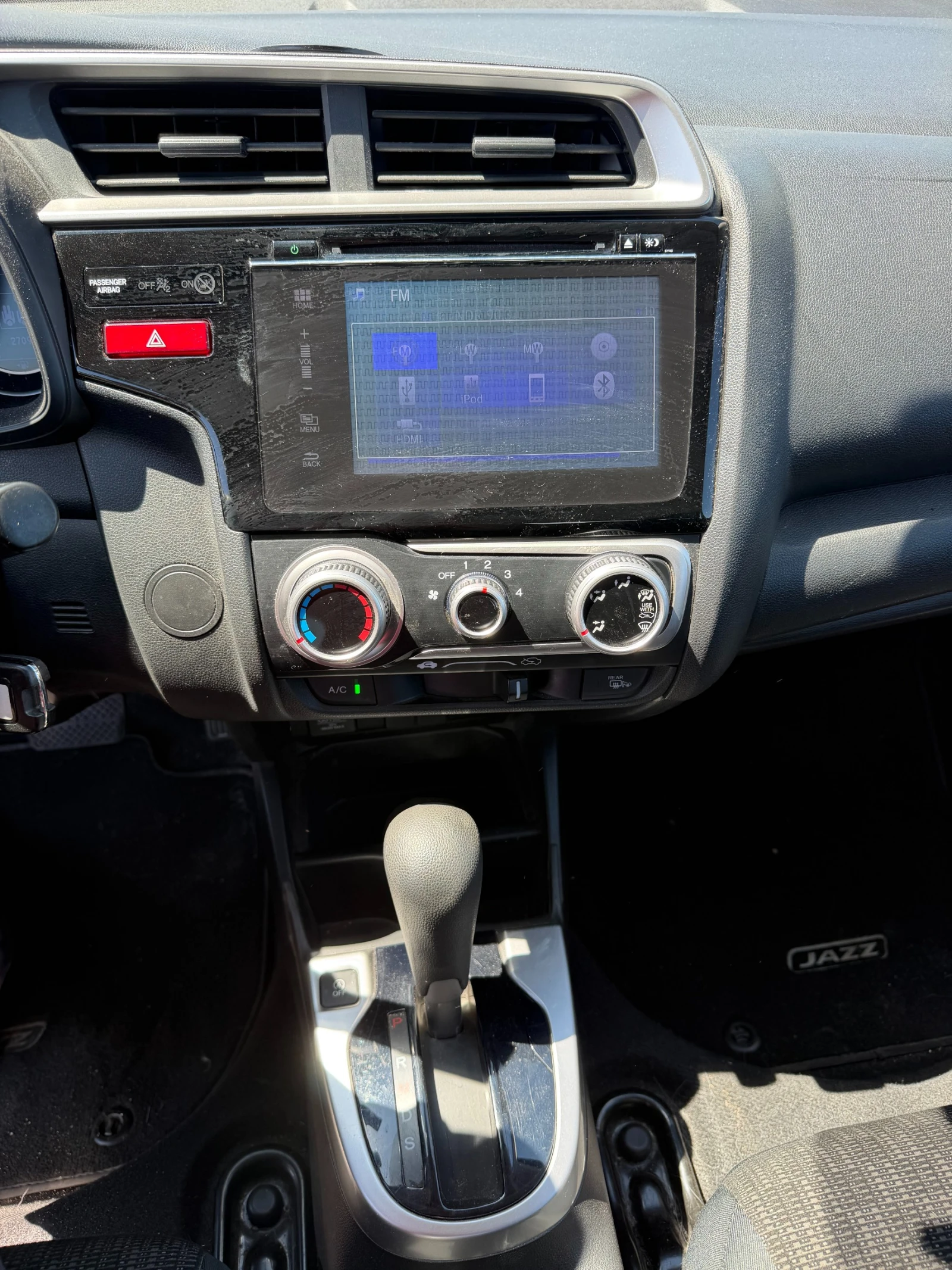 Honda Jazz 1.3I-VTEC AVTOMAT/NAVI EURO 6, снимка 14 - Автомобили и джипове - 54928762