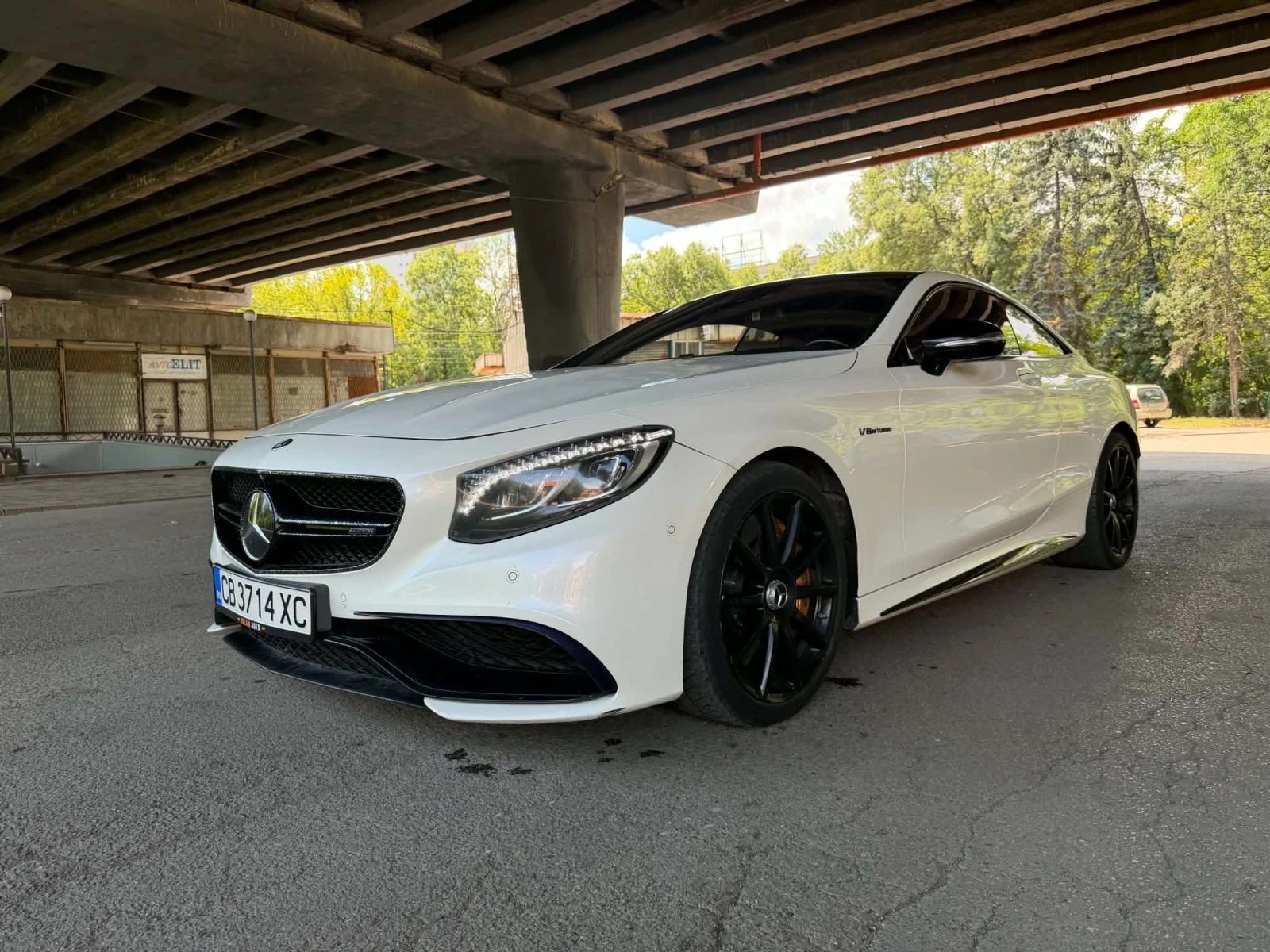 Mercedes-Benz S 63 AMG 5.5 Bi-Turbo, Ceramic, Lizing, снимка 7 - Автомобили и джипове - 55305589