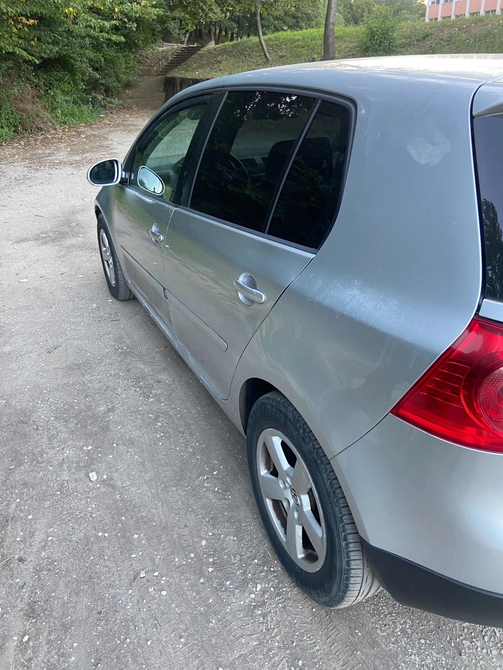VW Golf 5, снимка 4 - Автомобили и джипове - 55530566