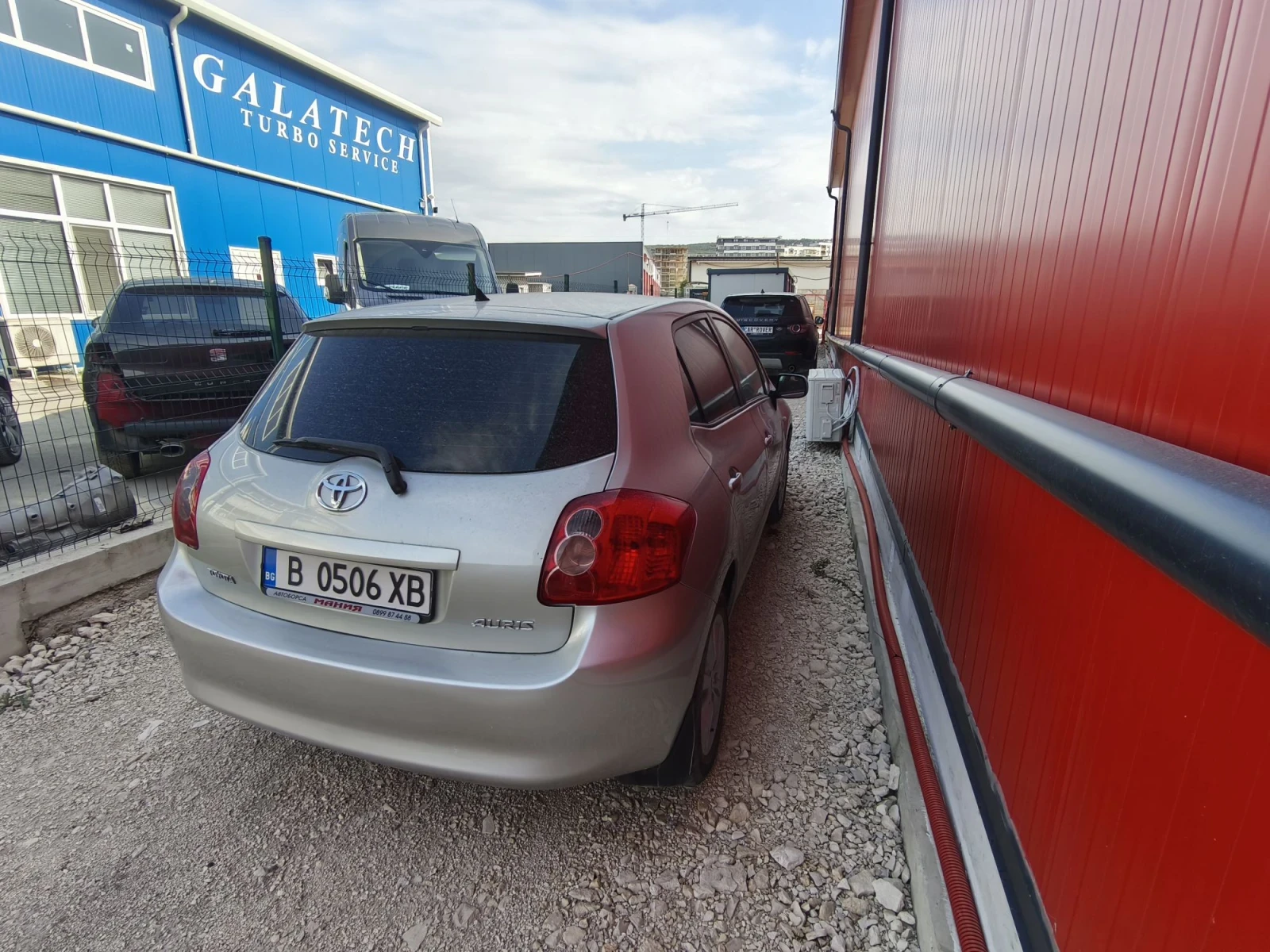 Toyota Auris 1.6i Автоматик , снимка 4 - Автомобили и джипове - 55795488