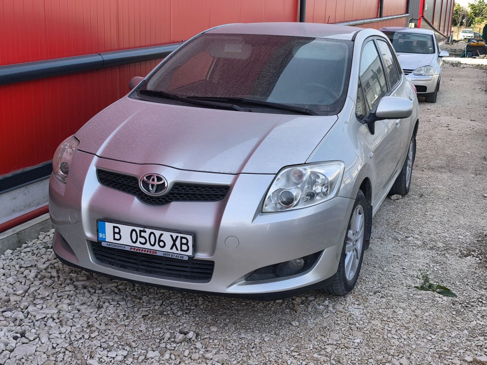 Toyota Auris 1.6i Автоматик 