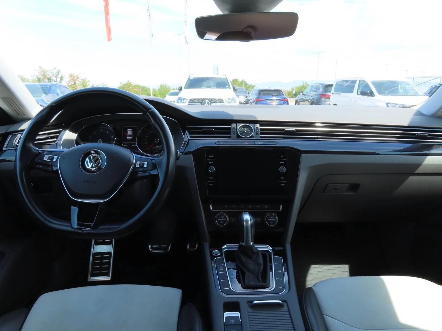 VW Arteon, снимка 5 - Автомобили и джипове - 56356337
