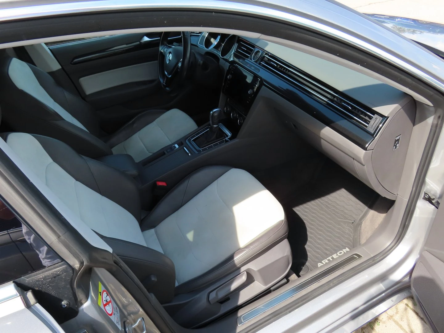 VW Arteon, снимка 6 - Автомобили и джипове - 56356337