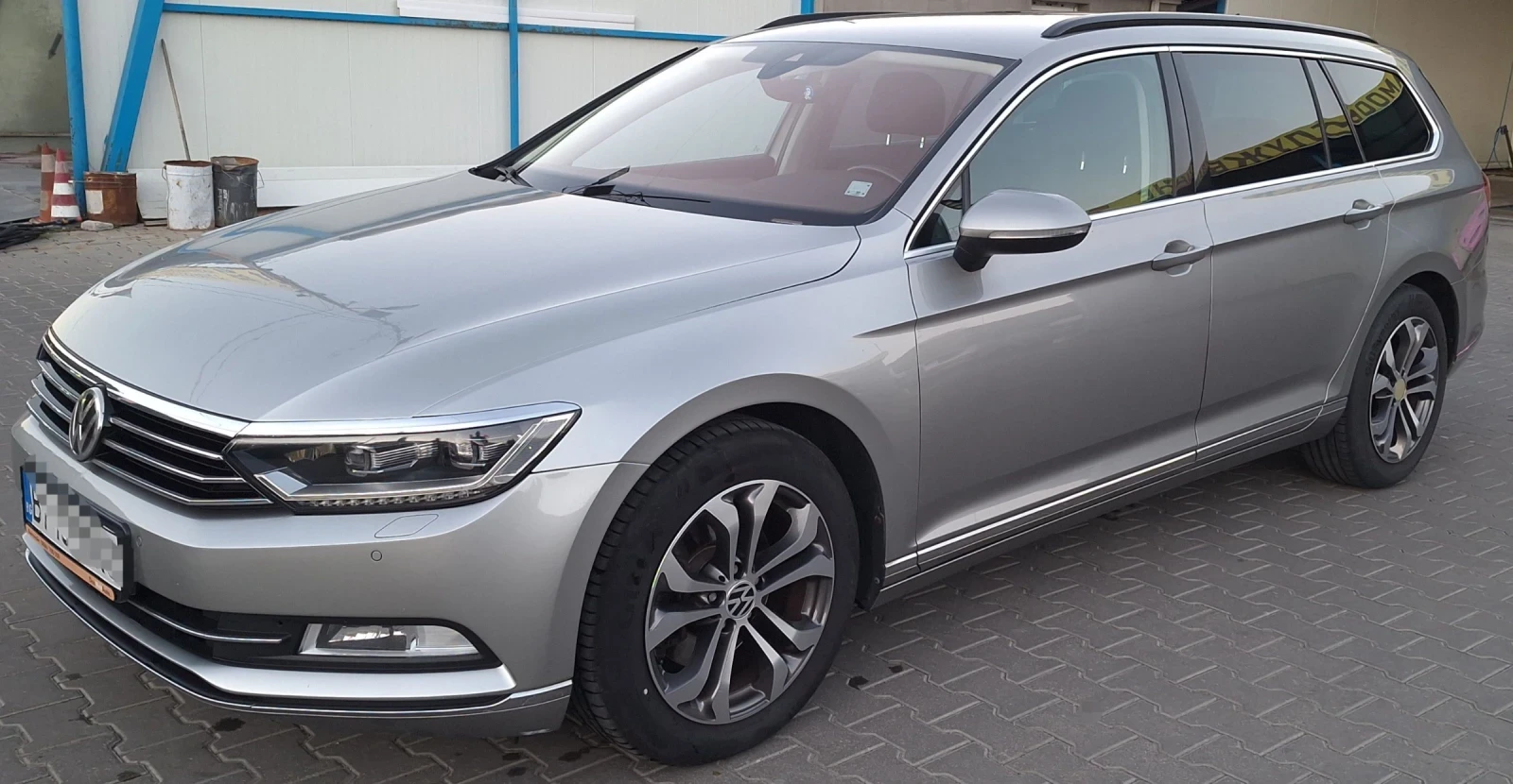 VW Passat 2.0 TDI, снимка 2 - Автомобили и джипове - 56122225