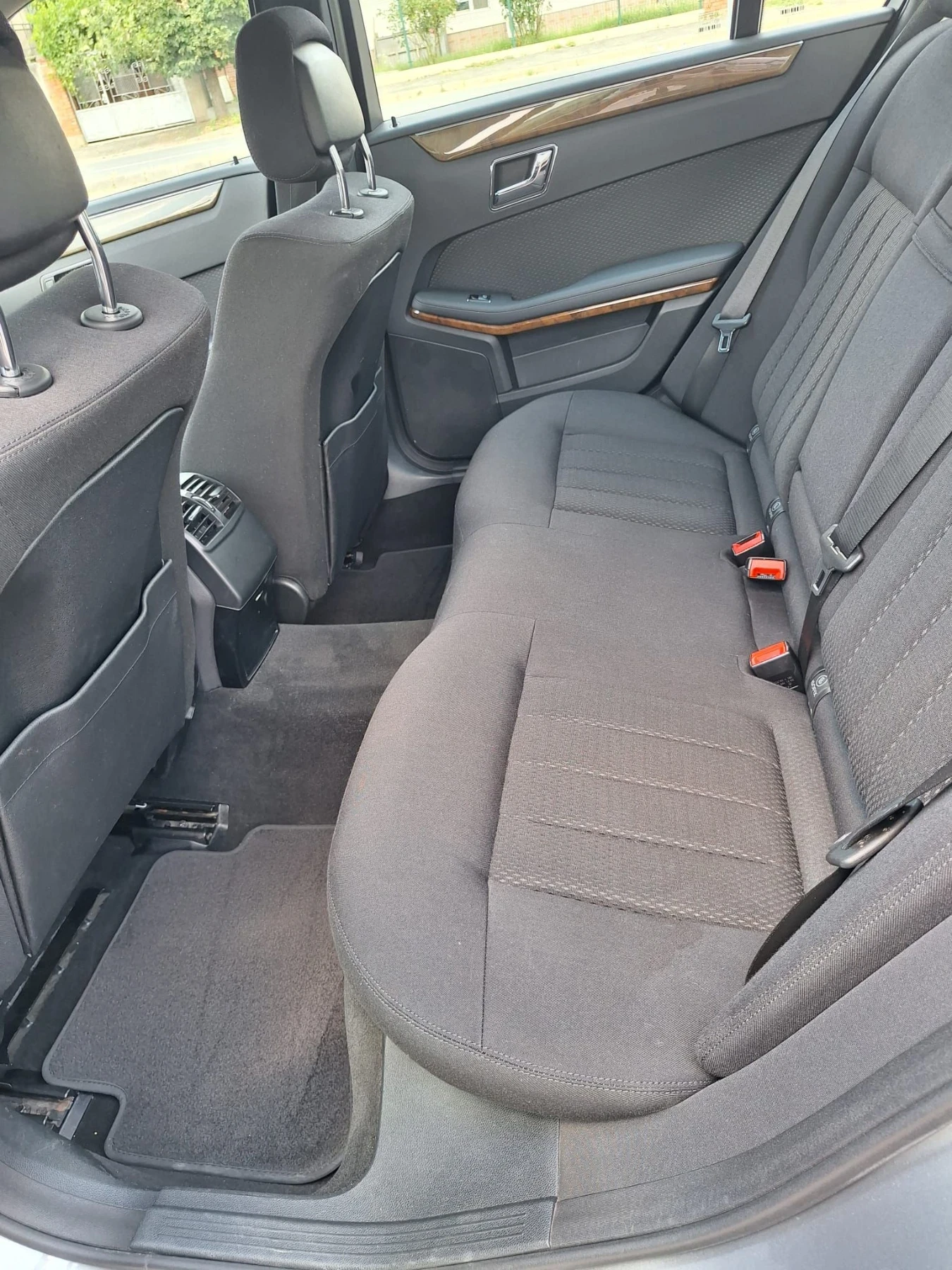 Mercedes-Benz E 220 E200 -136 кс -Реални км, снимка 9 - Автомобили и джипове - 56246381