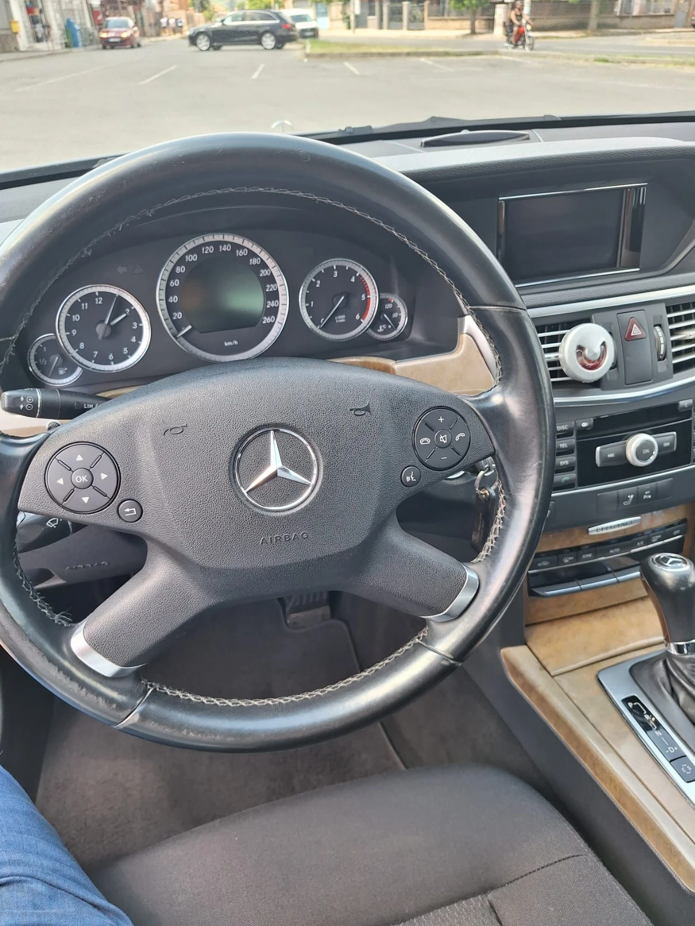 Mercedes-Benz E 220 E200 -136 кс -Реални км, снимка 7 - Автомобили и джипове - 56246381