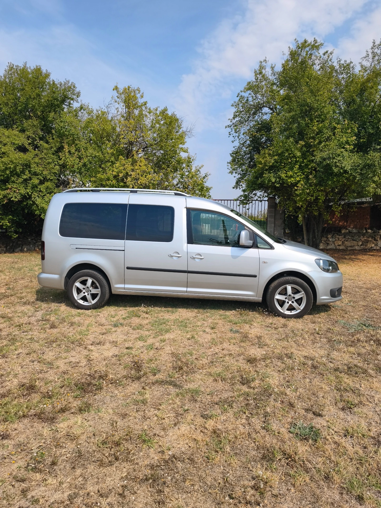 VW Caddy, снимка 2 - Автомобили и джипове - 56255670