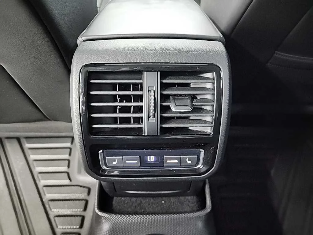 VW Arteon, снимка 15 - Автомобили и джипове - 56376257