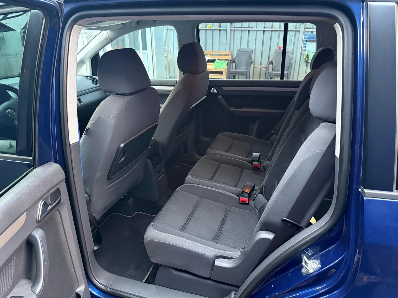 VW Touran, снимка 13 - Автомобили и джипове - 56480617