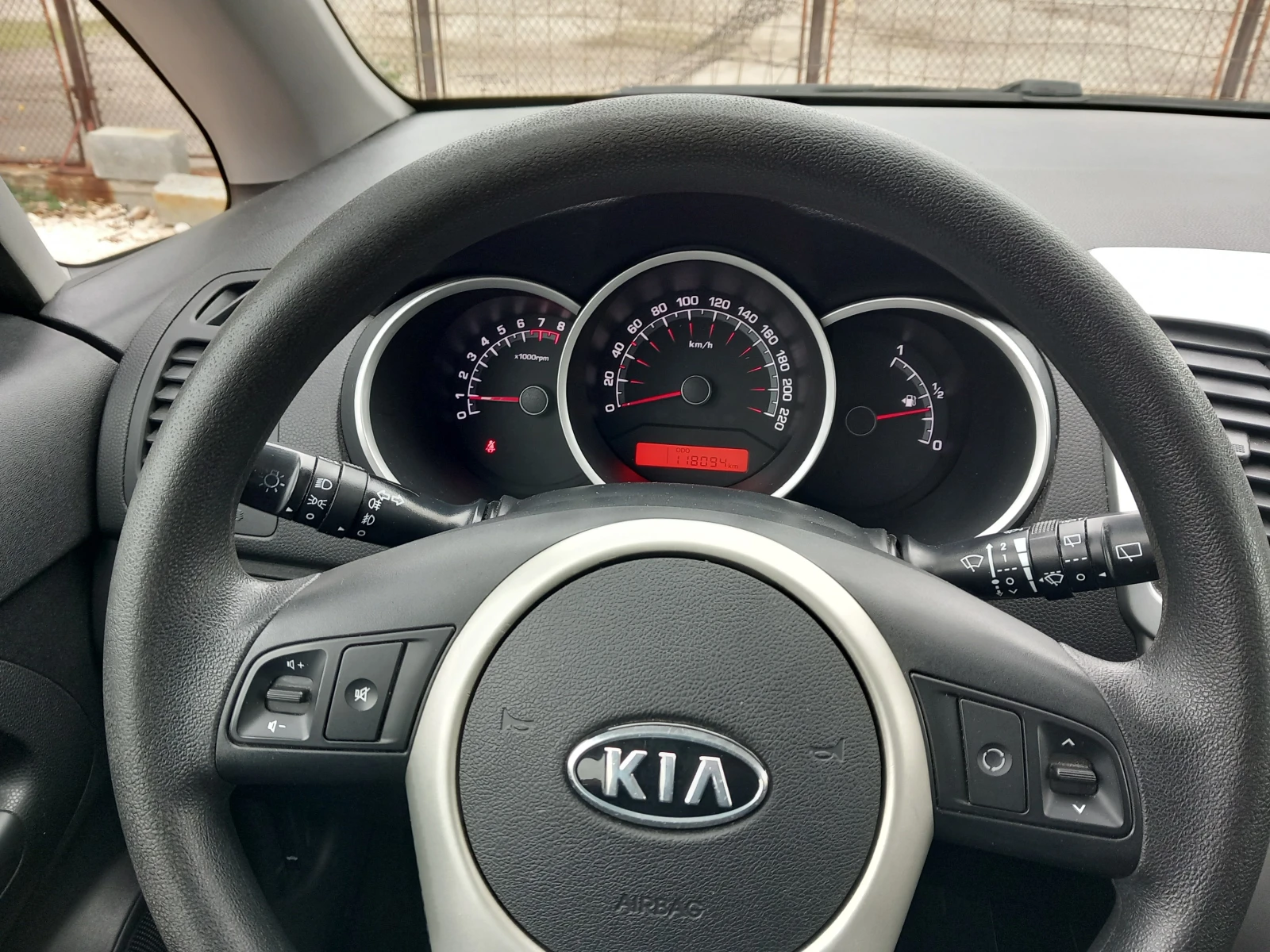 Kia Venga 1.4i ����������� | Mobile.bg � ����������� 13