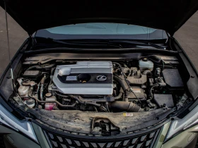 Lexus UX 250h, снимка 15